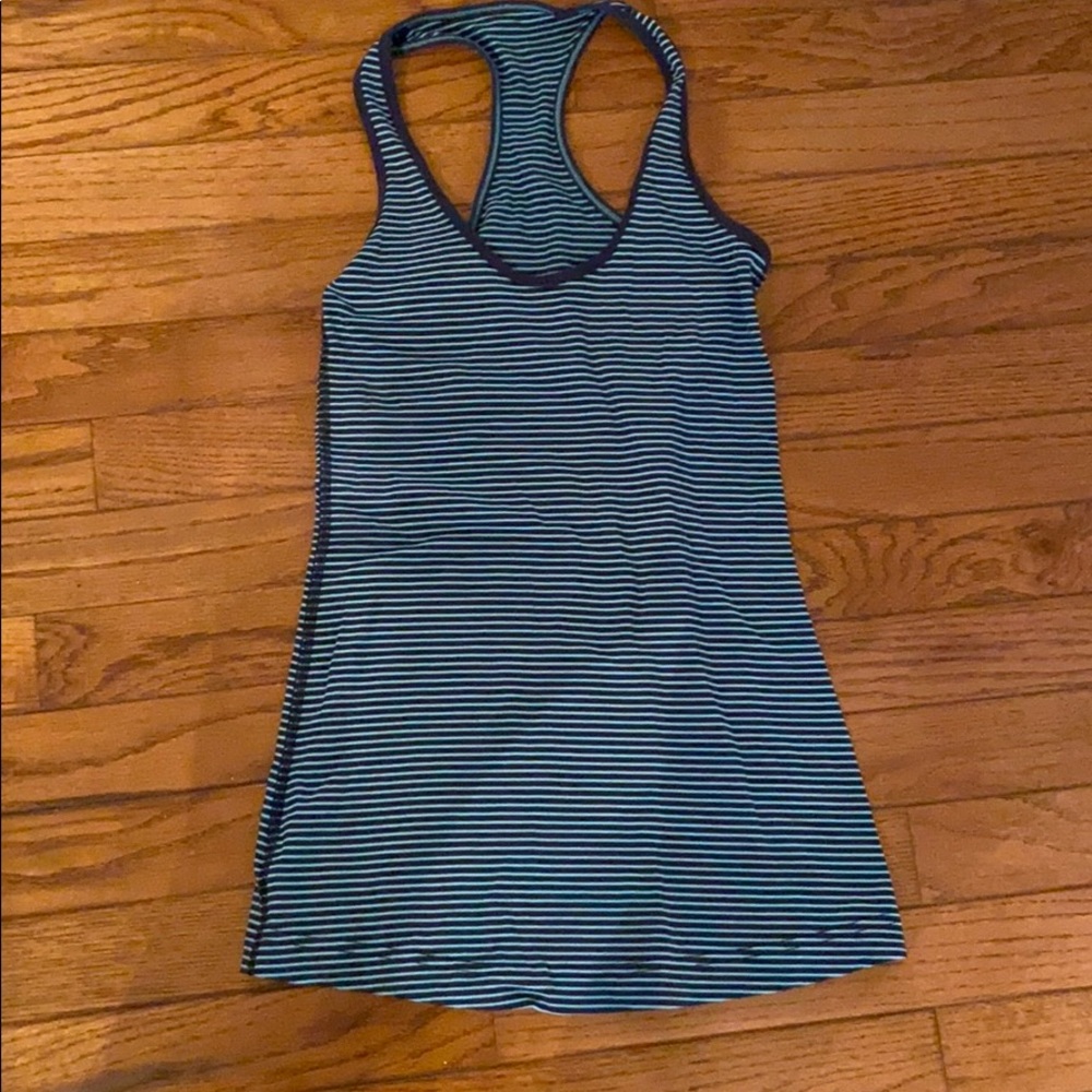 Lululemon top